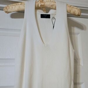 NWT Tahari White Star Ribbed Sweater